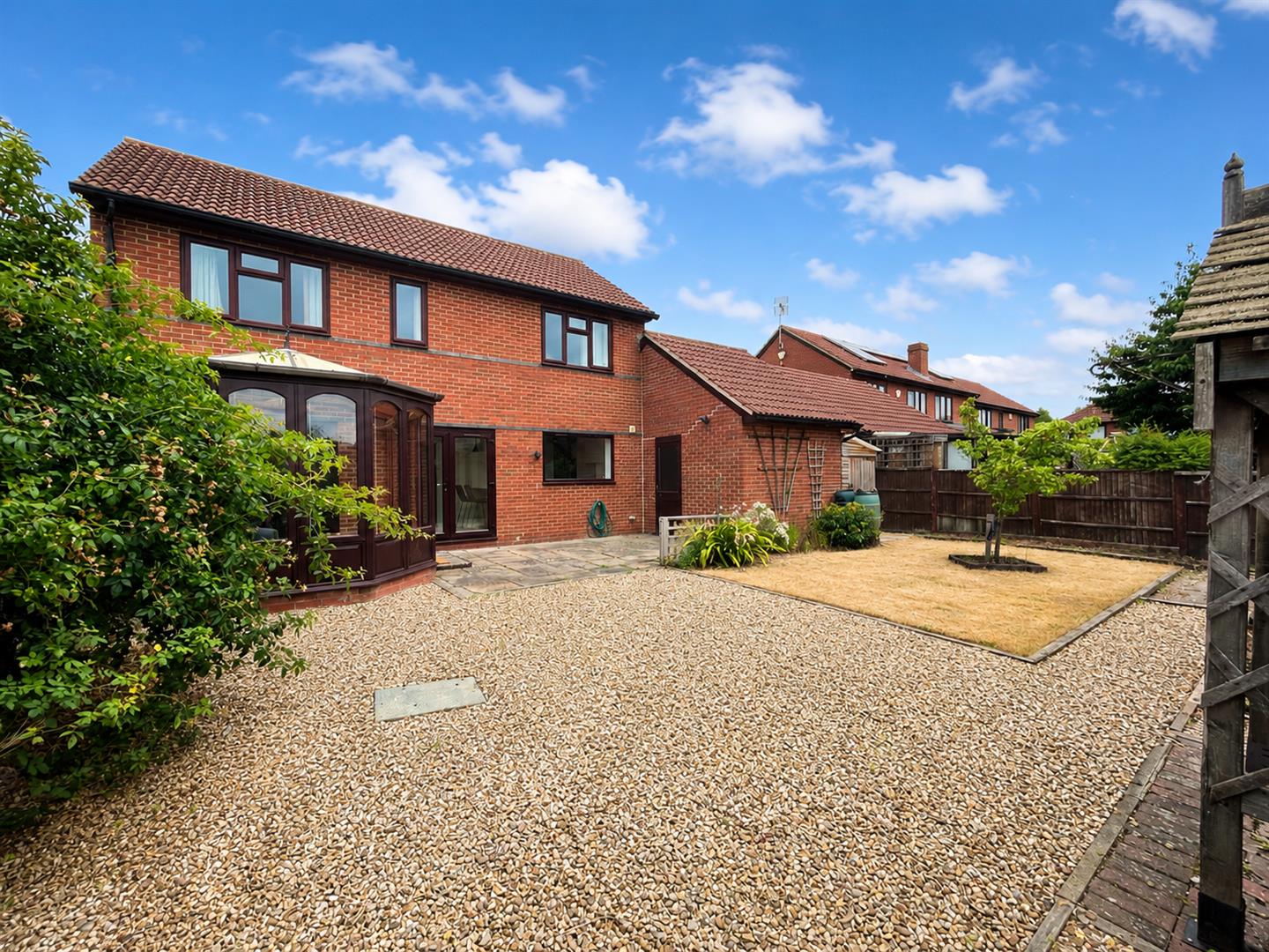 Pearse Grove, Walton Park, Milton Keynes